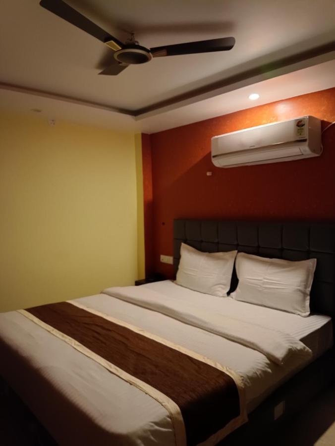 Royal View Residency Hotel Bodh Gaya Buitenkant foto